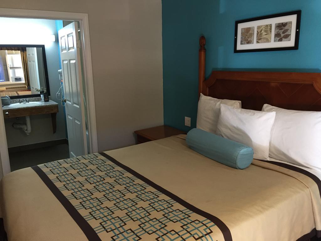 Continental Motel 2*